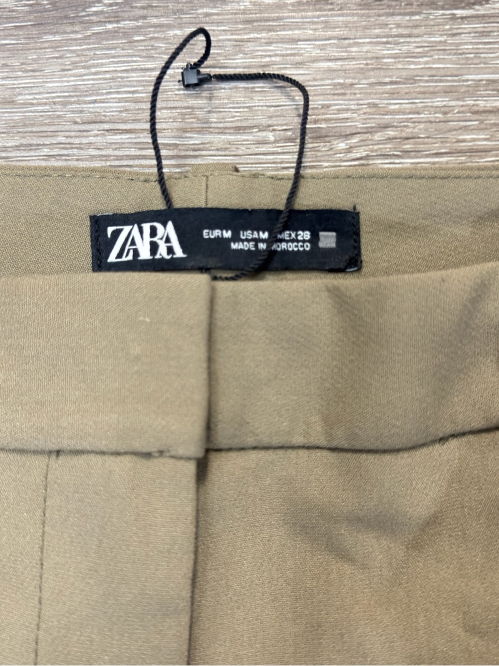Zara Straight-Leg Trousers in Khaki - Picture 3 of 10